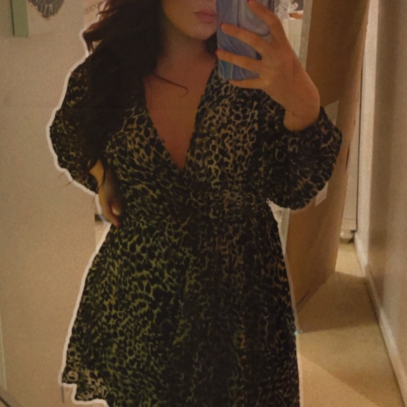 Lucy Paris Velvet Leopard Print Wrap Dress - Picture 5 of 7